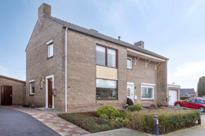 Woning Pastoor Bernegaustraat 21 Munstergeleen