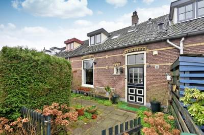 Woning Koningin Julianastraat 27 Huizen