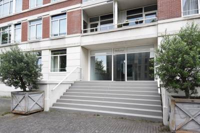 Woning Burgemeester De Monchyplein 215 Den Haag