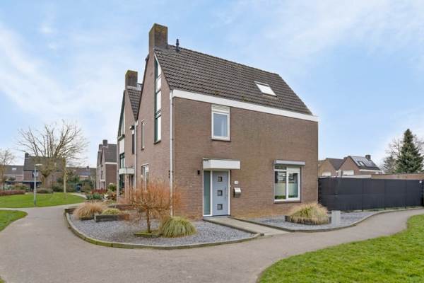 Woning Gentiaanhof 78 Roermond