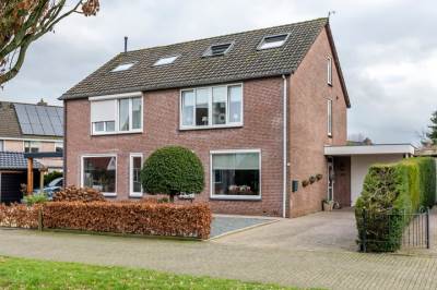 Woning Eikenlaan 2A Meteren