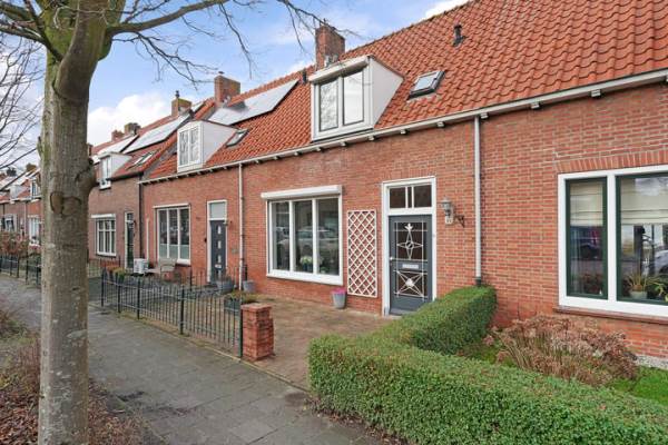 Woning Middenhofsingel 10 Oost-Souburg