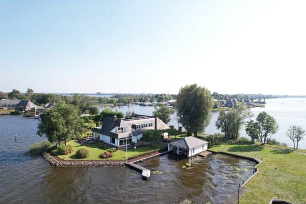 Woning Nieuw-Loosdrechtsedijk 306 Loosdrecht