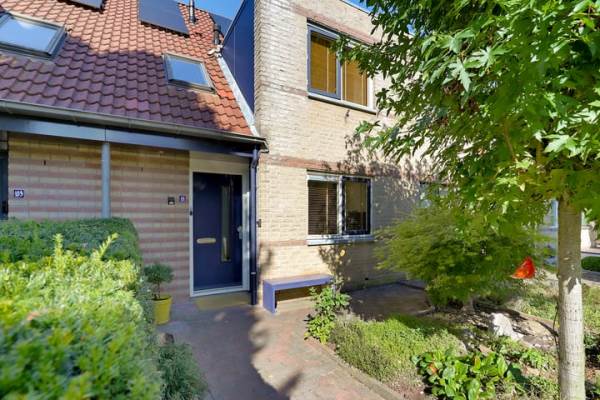 Woning Duifkruid 111 Tiel