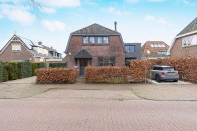 Woning Zeeweg 28 Huizen