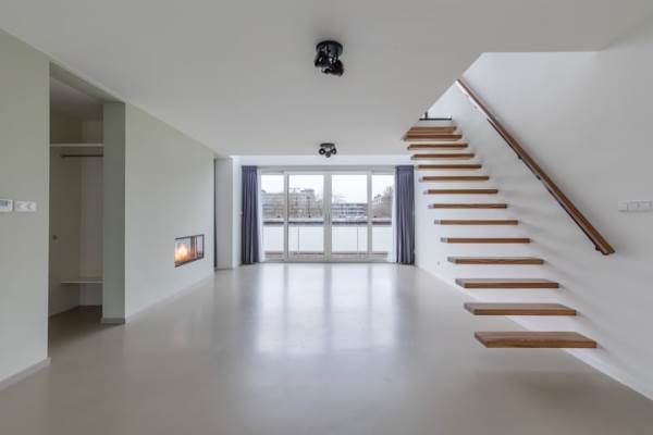 Woning U.J. Klarenstraat 9 Amsterdam
