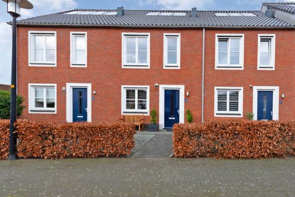 Woning Dokter van de Kolkstraat 28 Nijkerkerveen