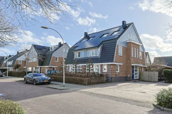 Woning Renaissancelaan 12 Alphen aan den Rijn