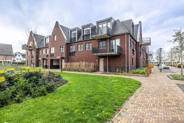 Woning Meeroever 87 Hillegom