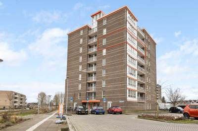 Woning Messiaenplantsoen 124 Almere