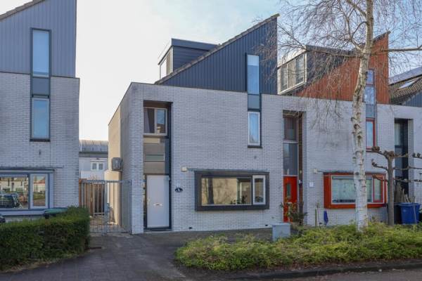 Woning Menno ter Braakstraat 12 Almere