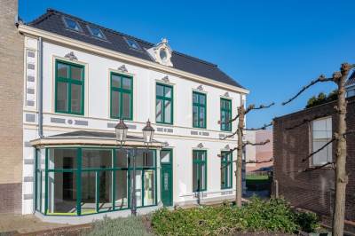 Woning Rijnstraat 20 Tolkamer