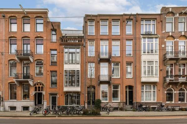 Woning Koninginneweg 1792 Amsterdam