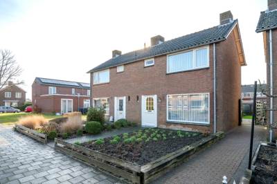 Woning Deken Tomaslaan 30 's-Heerenhoek