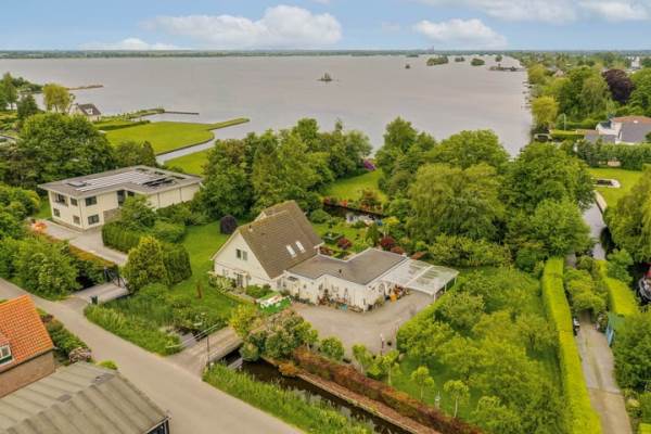 Woning Groenlandse kade 105 Vinkeveen