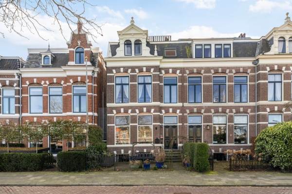 Woning Emmakade 22 Leeuwarden