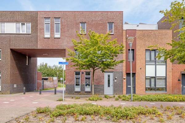Woning Villa Waterranonkel 33 Waalwijk