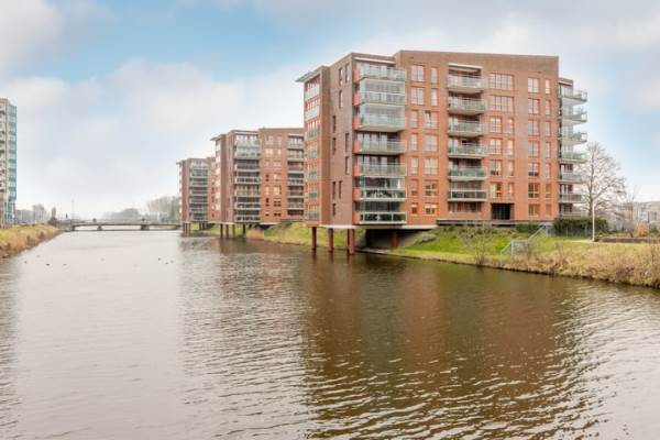 Woning Waterlinze 76 Hellevoetsluis