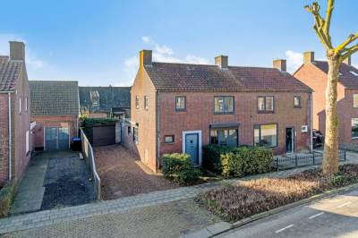 Woning Plantsoen 27 Lage Zwaluwe