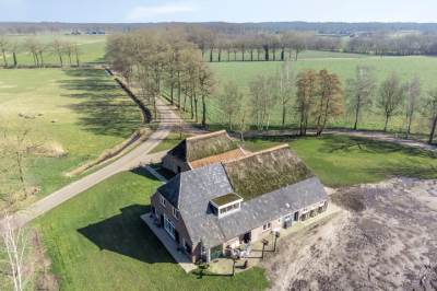 Woning Sekmaatsteeg 6 Laren (GE)