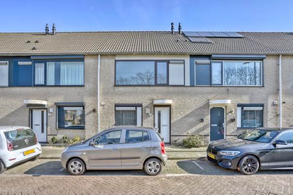Woning Kouwenaardseweg 16 Hoogvliet Rotterdam