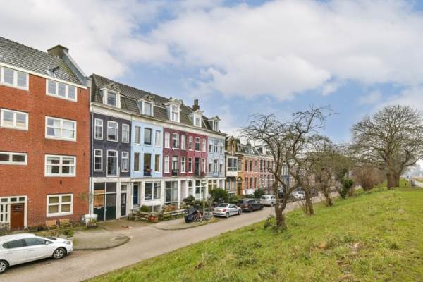 Woning Ringdijk 31 Amsterdam