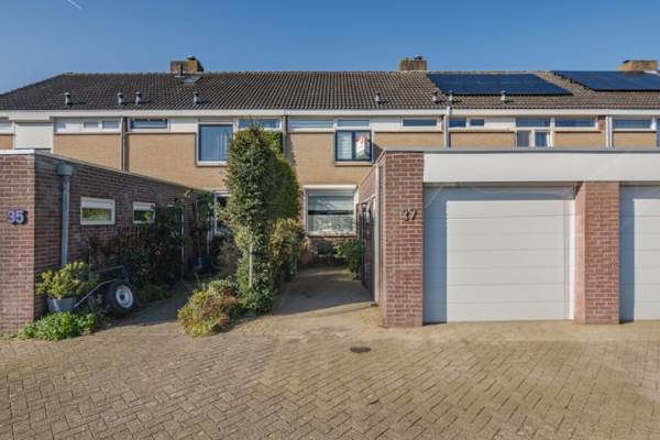 Woning Bachstraat 37 Numansdorp