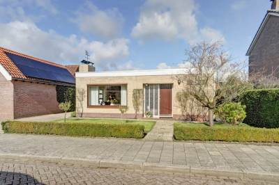 Woning A.Minderhoudstraat 1 Wilhelminadorp