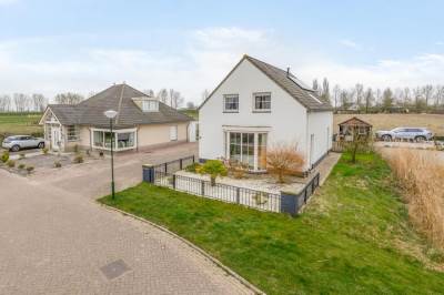 Woning Weteringshof 12 Genderen