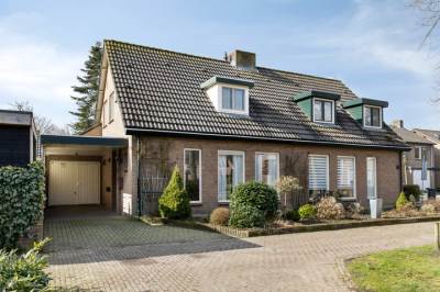 Woning Postelplein 1 Oost West en Middelbeers