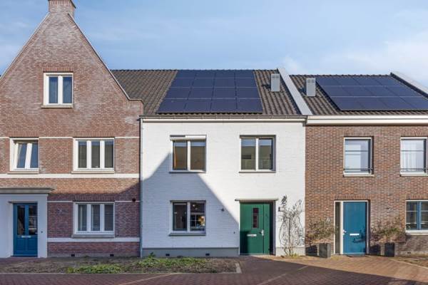 Woning Kikkeroever 7 Roelofarendsveen