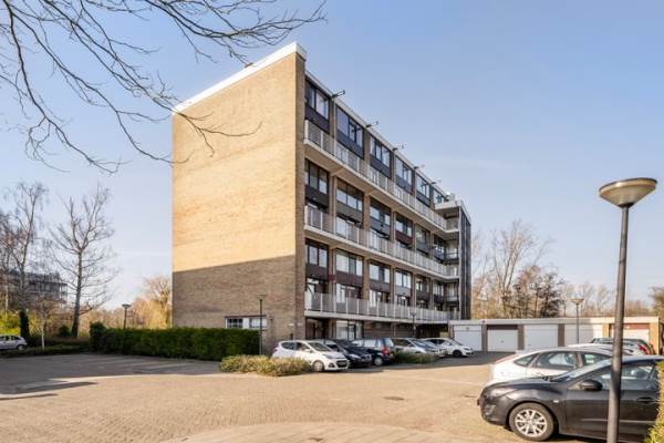 Woning van der Waalsstraat 129 Vlaardingen