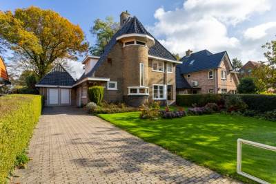 Woning van Lenneplaan 35A Soest