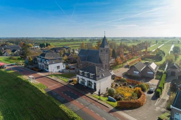 Woning Lekdijk 152 Langerak