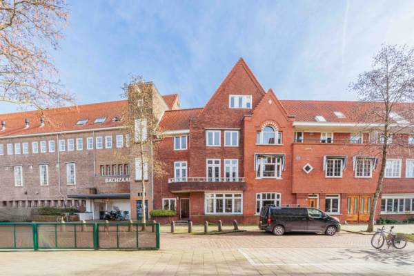 Woning Bachstraat 9 Amsterdam