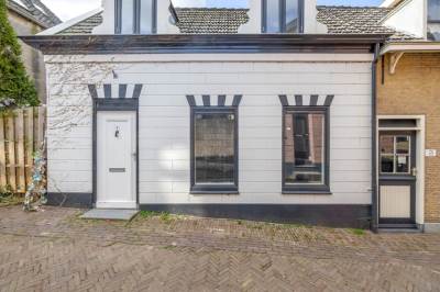 Woning Lange Stoep 1 Lekkerkerk