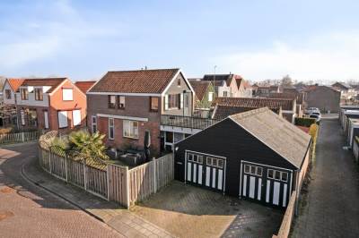 Woning Koningin Beatrixstraat 2 Sint-Maartensdijk