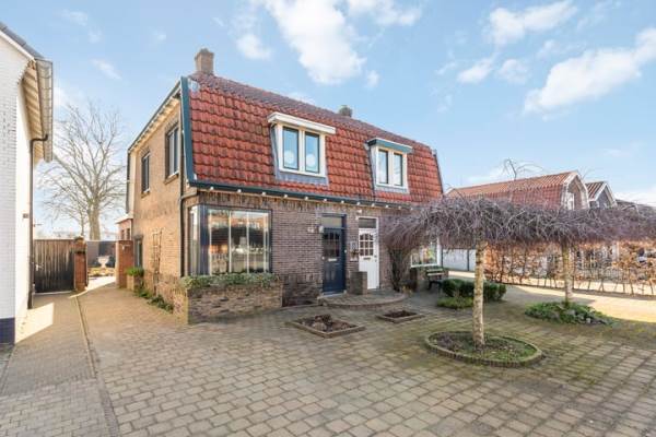 Woning Uitslagsweg 68 Hengelo (OV)