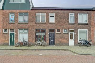 Woning Hugo van Rijkenlaan 5 Delft