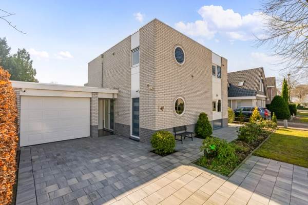 Woning Simone Signoretstraat 49 Almere