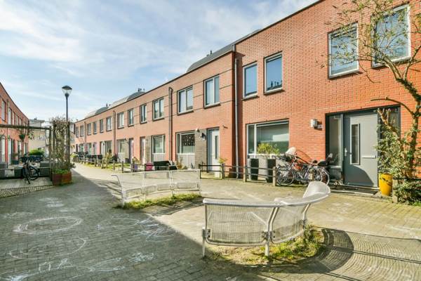 Woning Rheezerveld 10 Nieuw-Vennep