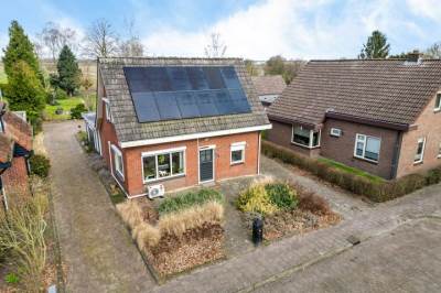 Woning Weerdingerkanaal NZ 59 Nieuw-Weerdinge