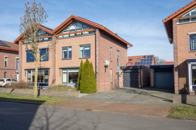 Woning Avenue 14 Almelo