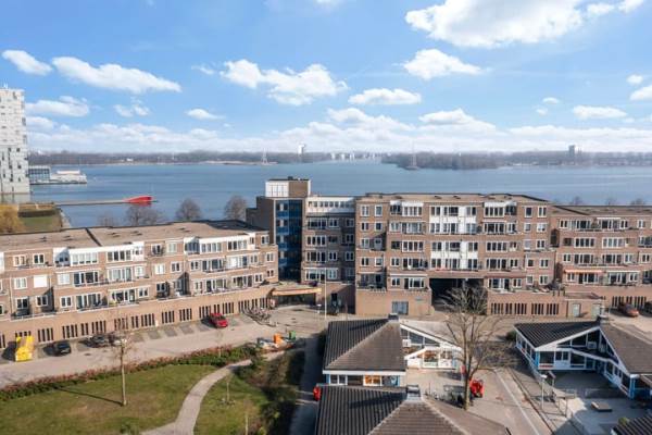 Woning Vollenhoveschans 38 Almere