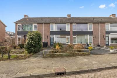 Woning Pastoor Antoniusstraat 10 Kruisland