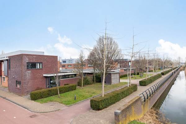 Woning Moerbeigaarde 21 Hendrik-Ido-Ambacht