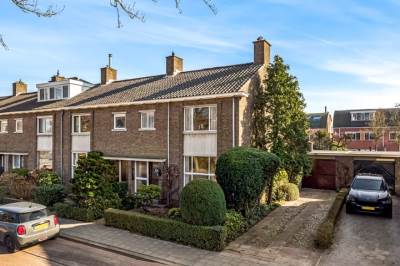 Woning Oranjelaan 11 Spijkenisse