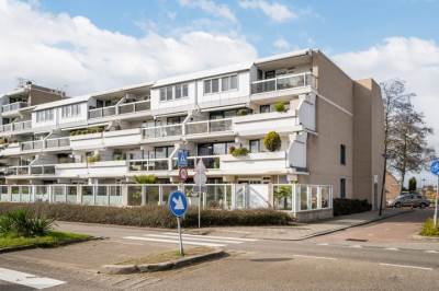 Woning Hermanus M H Coenradistraat 27 Schiedam