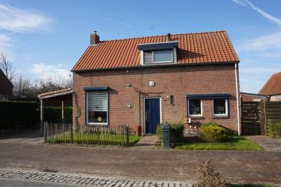 Woning Burg. Verplankeplein 5 Biervliet (Gem. Terneuzen)