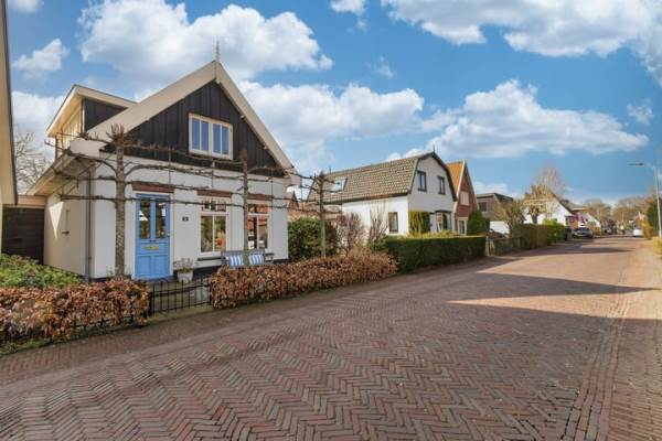 Woning Dorpsstraat 114 Bergen (NH)